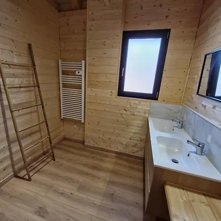 Moderne A Super Pour 14, Proche Des Pistes - Fr-1-814-75 Besse-et-Saint-Anastaise